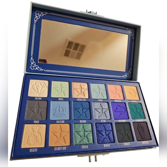 NEW W/ BOX Jeffree Star Cosmetics Large Blue Blood Eyeshadow Palette (18 Shades) - Picture 5 of 6